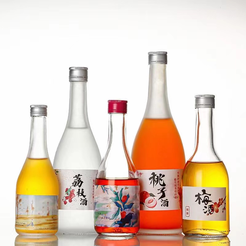 Amazon.co.jp: 館林源右衛門 紅毛絵 伊万里風 洋酒瓶 酒器 面取瓶 空瓶 : Toys & Games